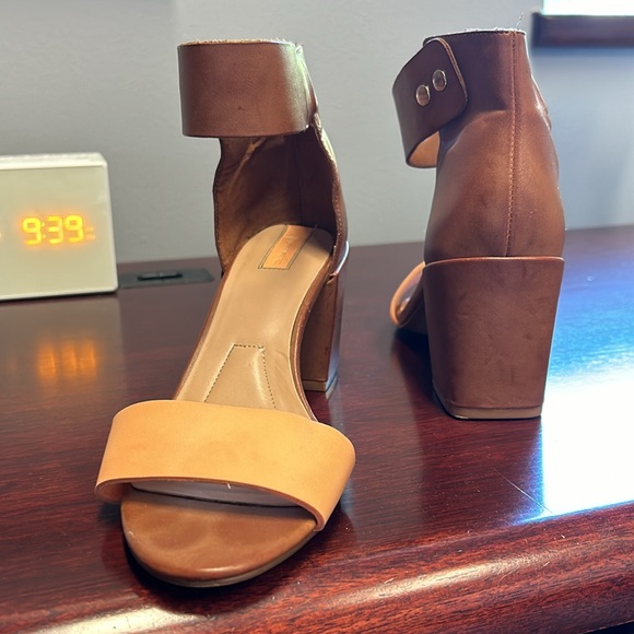 Stradivarius ankle strap shoes - Picture 4 of 5